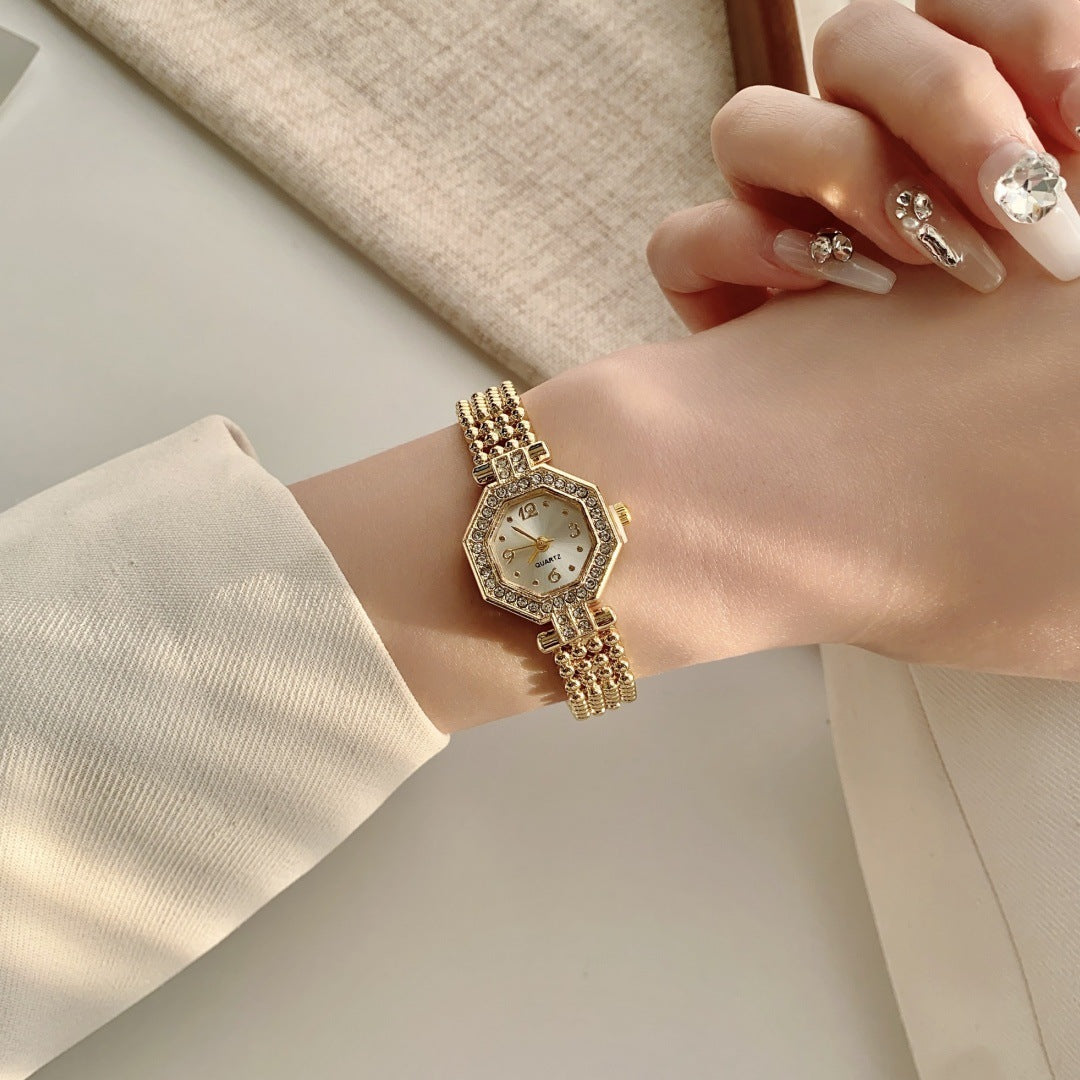 Women Fashion Retro Gold Rhinestone Quartz Watch