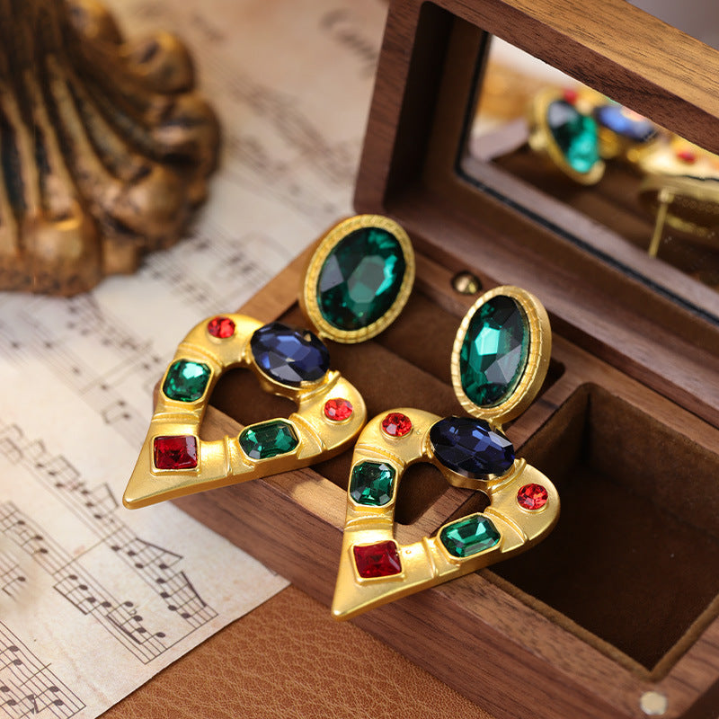 Pendientes bohemios de diamantes de imitación en forma de corazón para mujer
