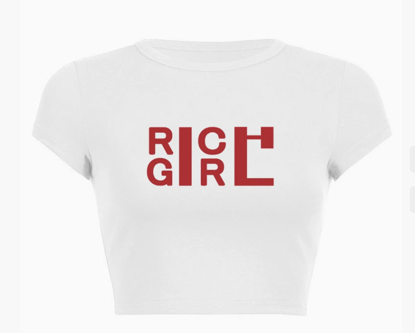Camiseta de manga corta con estampado de letras para mujer, corte ajustado, estilo casual y moderno.