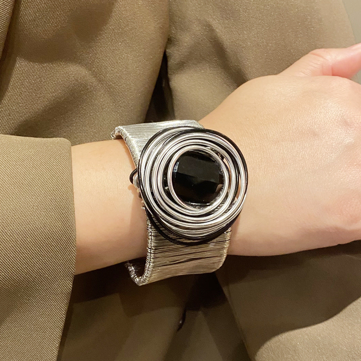 Women Fashion Exaggerated Arm Ring Winding Wire Opening Bracelet