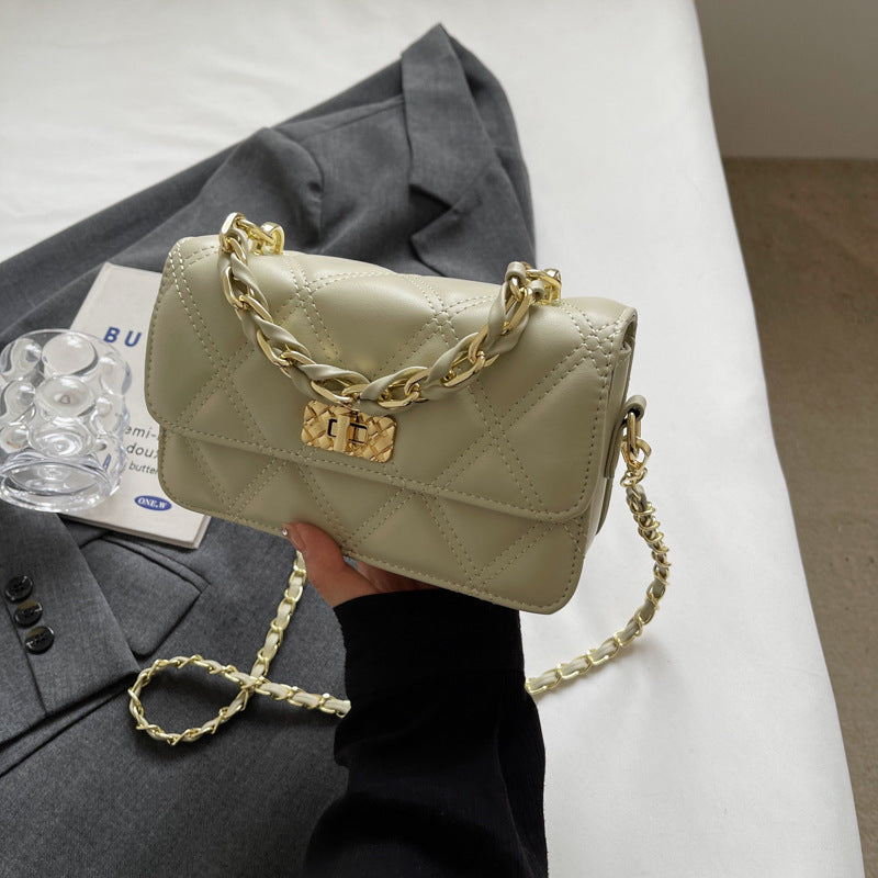 Bolso de hombro cuadrado con cadena de celosía de diamantes, estilo urbano, material de PU