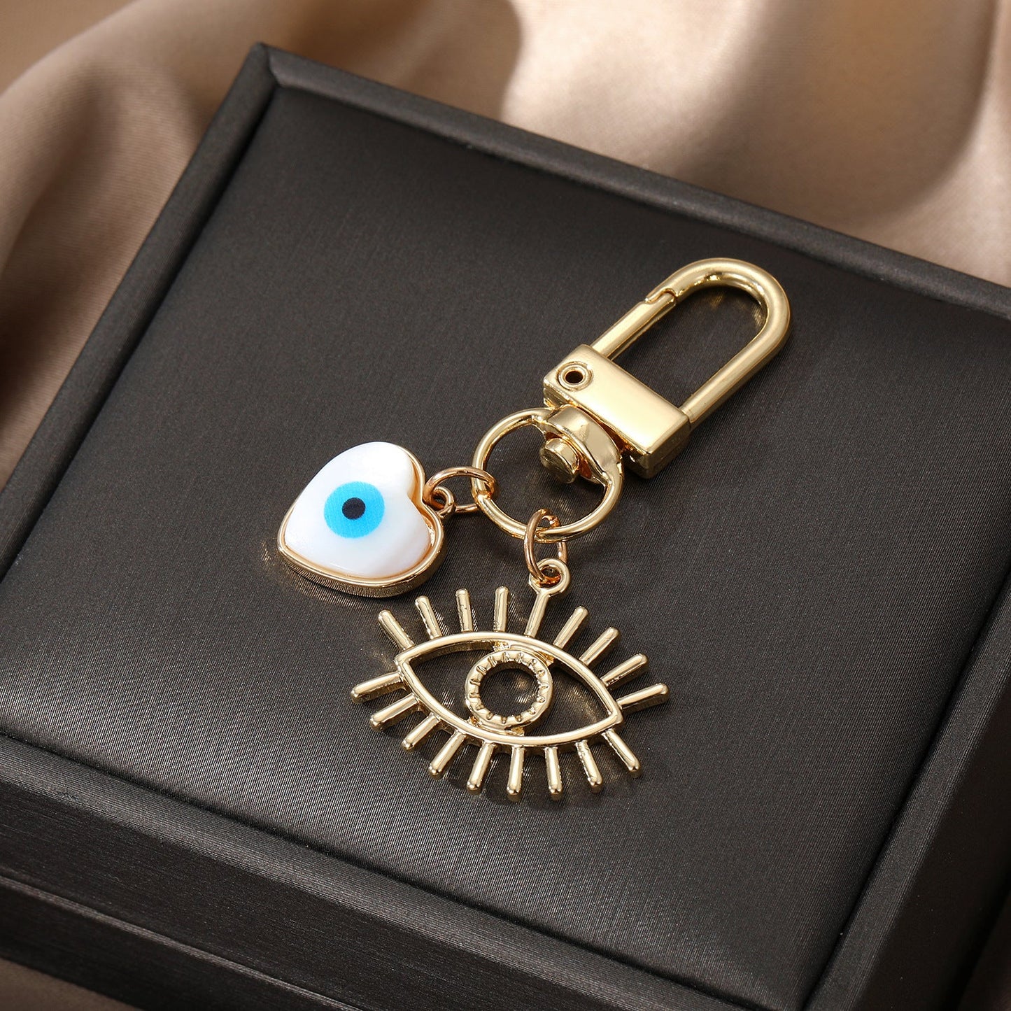 Women Fashion White Shell Devil Eye Key Chain