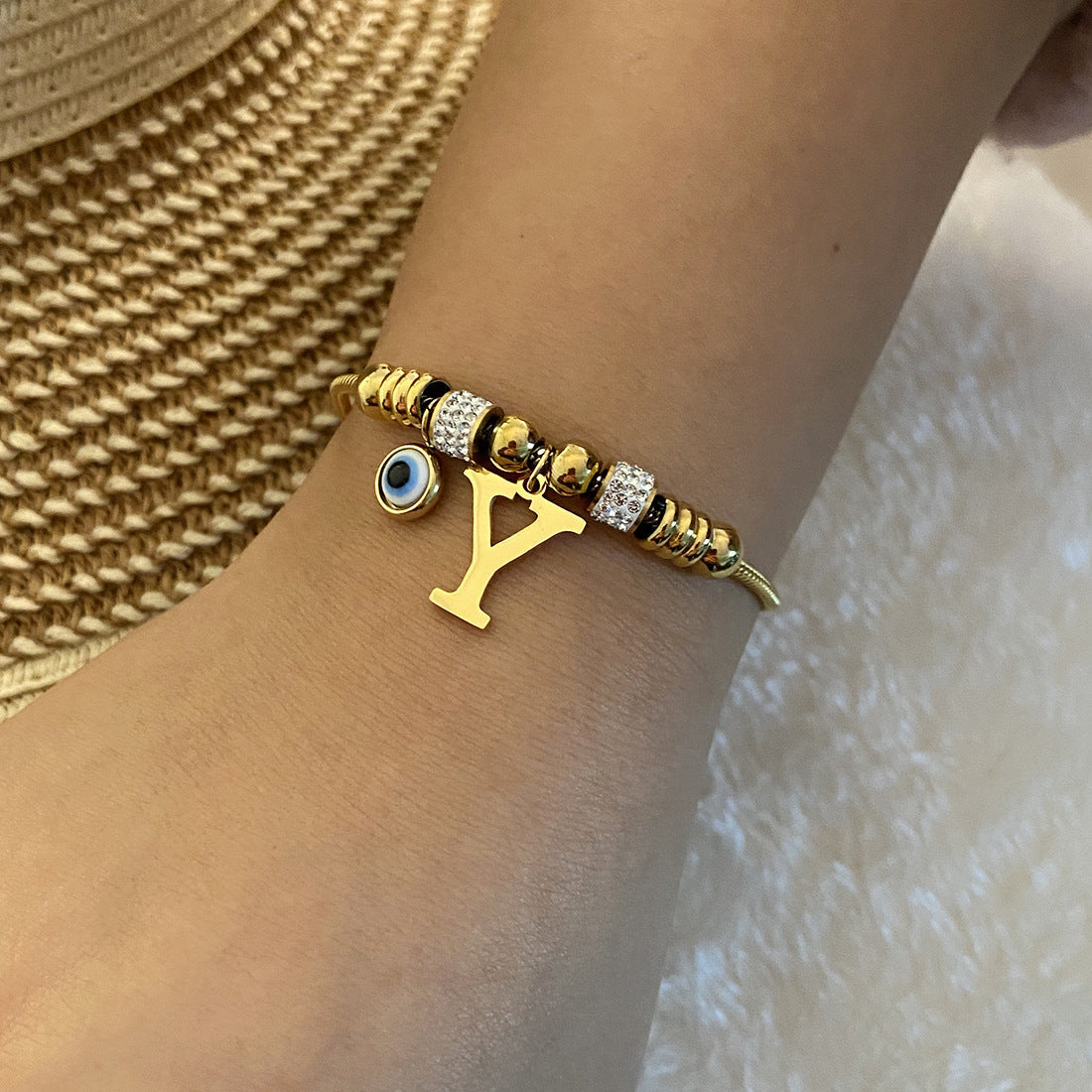 Pulsera de cuentas de acero inoxidable con alfabeto de moda