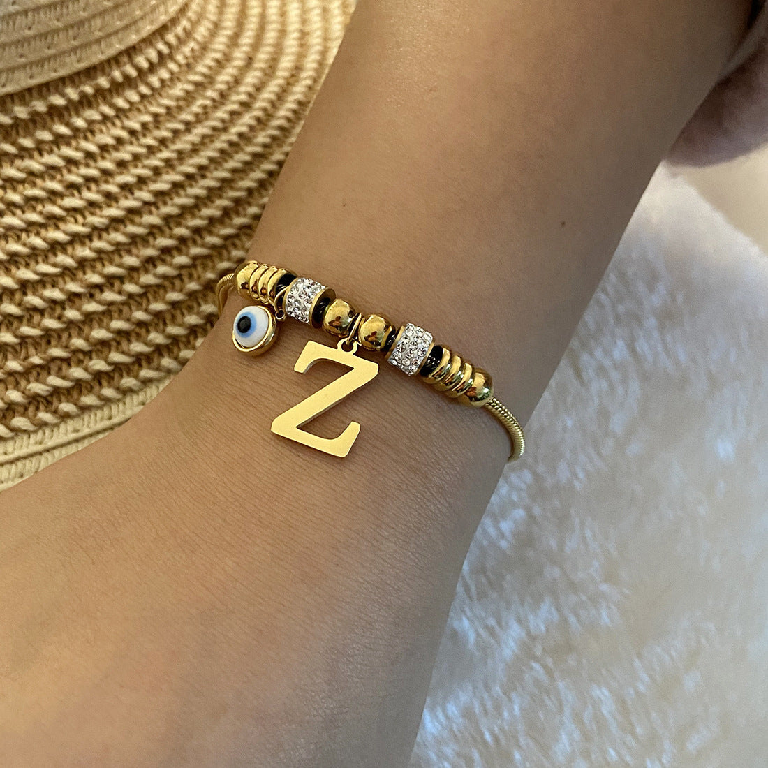 Pulsera de cuentas de acero inoxidable con alfabeto de moda