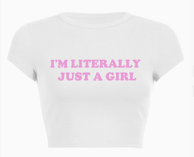 Camiseta de manga corta con estampado de letras para mujer, corte ajustado, estilo casual y moderno.
