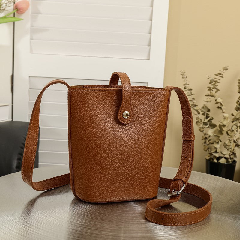 Women Soft Leather Crossbody Phone Bag with Magnetic Buckle