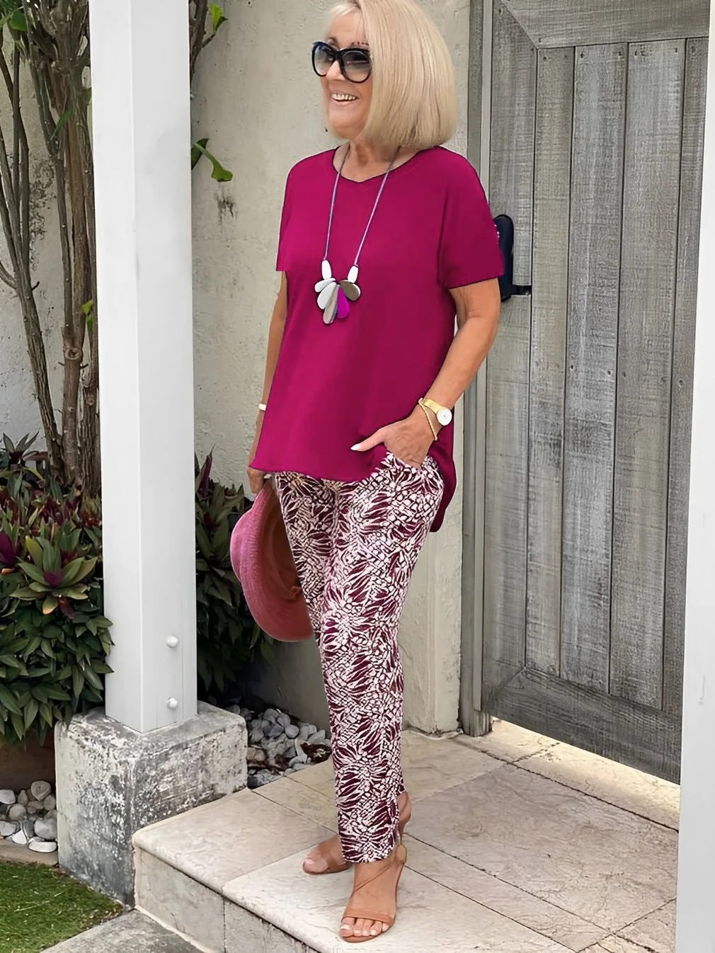 Ensemble haut à manches courtes et pantalon imprimé décontracté pour femme