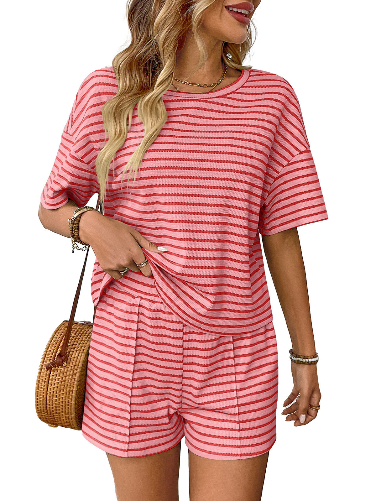 Conjunto de pantalones cortos de rayas casuales de moda para mujer