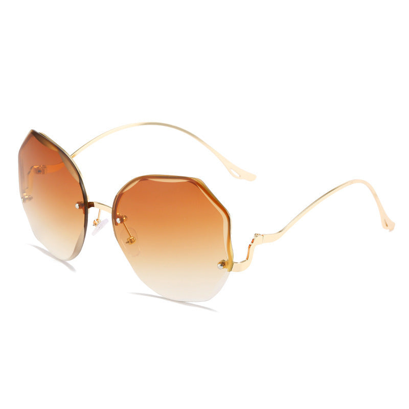 Gafas de sol sin marco con borde de arco metálico poligonal de moda