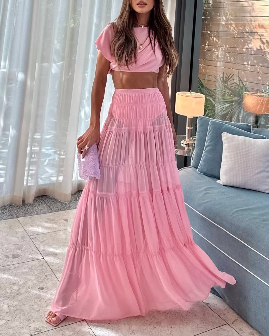 Ensemble haut court à manches courtes et robe plissée de couleur unie pour femme