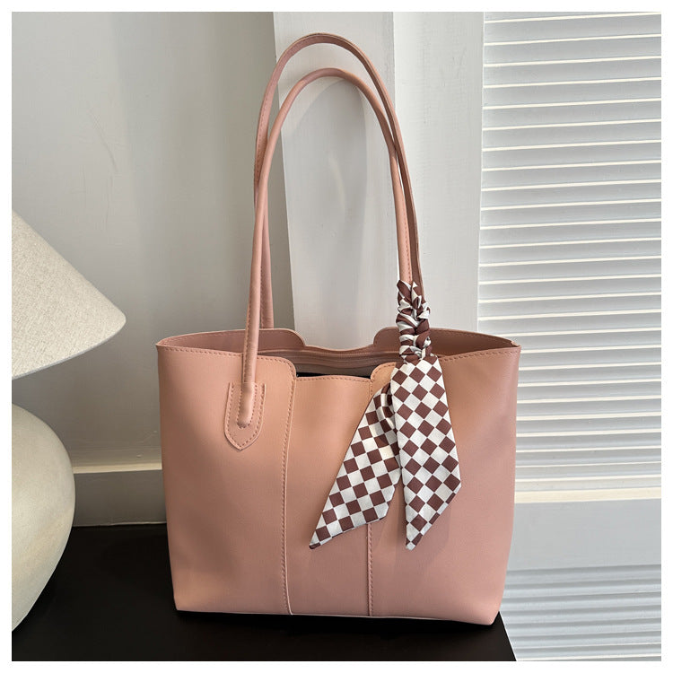 Bolso de mano de PU con bufanda de seda de moda de verano para mujer