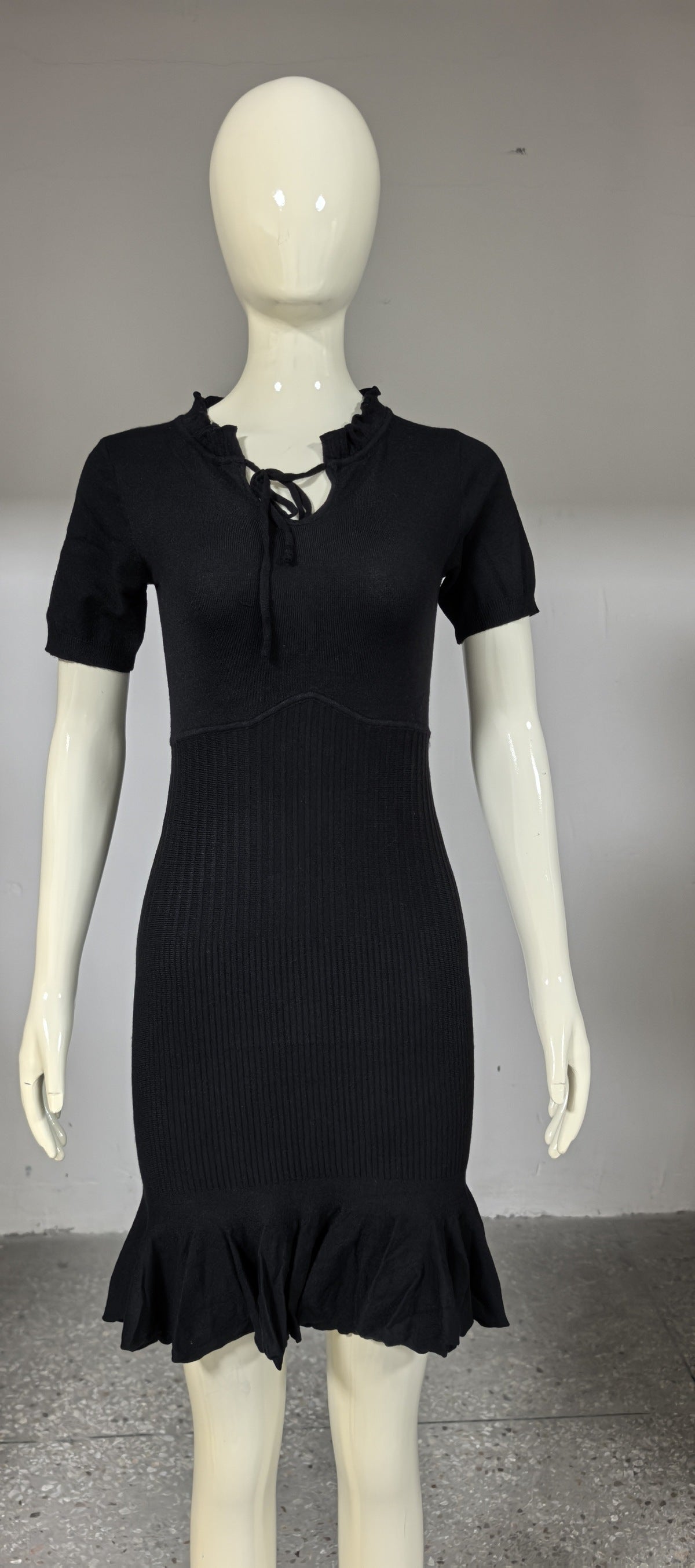 Robe élégante à volants de couleur unie pour femmes