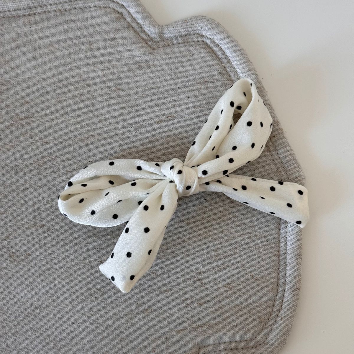 Women Fashion Polka Dot Bowknot Hairpin