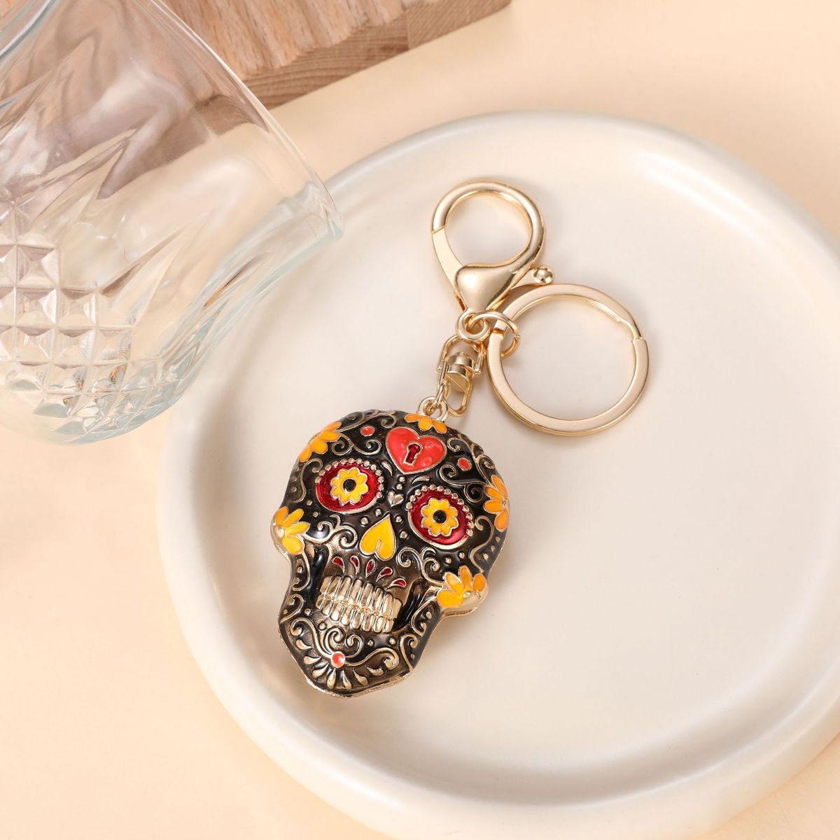 Llavero de calavera de mandala de Halloween con esmalte multicolor - Accesorio de arte moderno