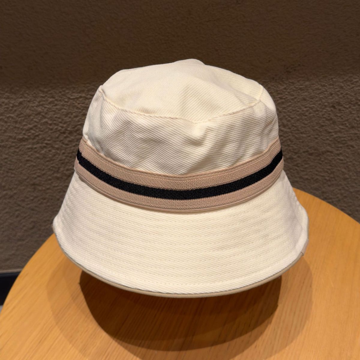 Chapeaux bobs pare-soleil simples à coutures en ruban pour femmes