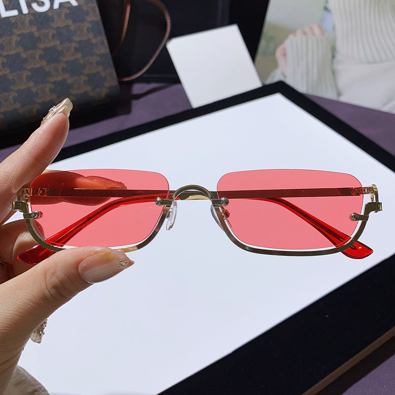 Gafas de sol cuadradas con montura pequeña y sencilla de moda para mujer