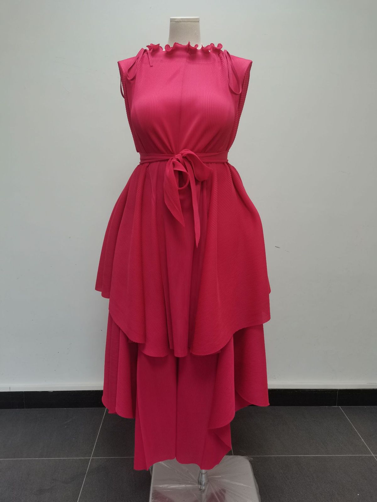 Women Solid Color Sleeveless Top And Pants Set