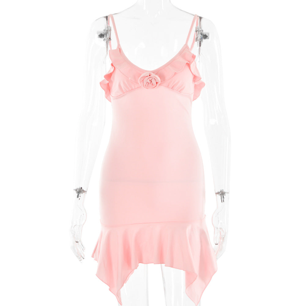 Robe courte à bretelles spaghetti et col en V pour les vacances