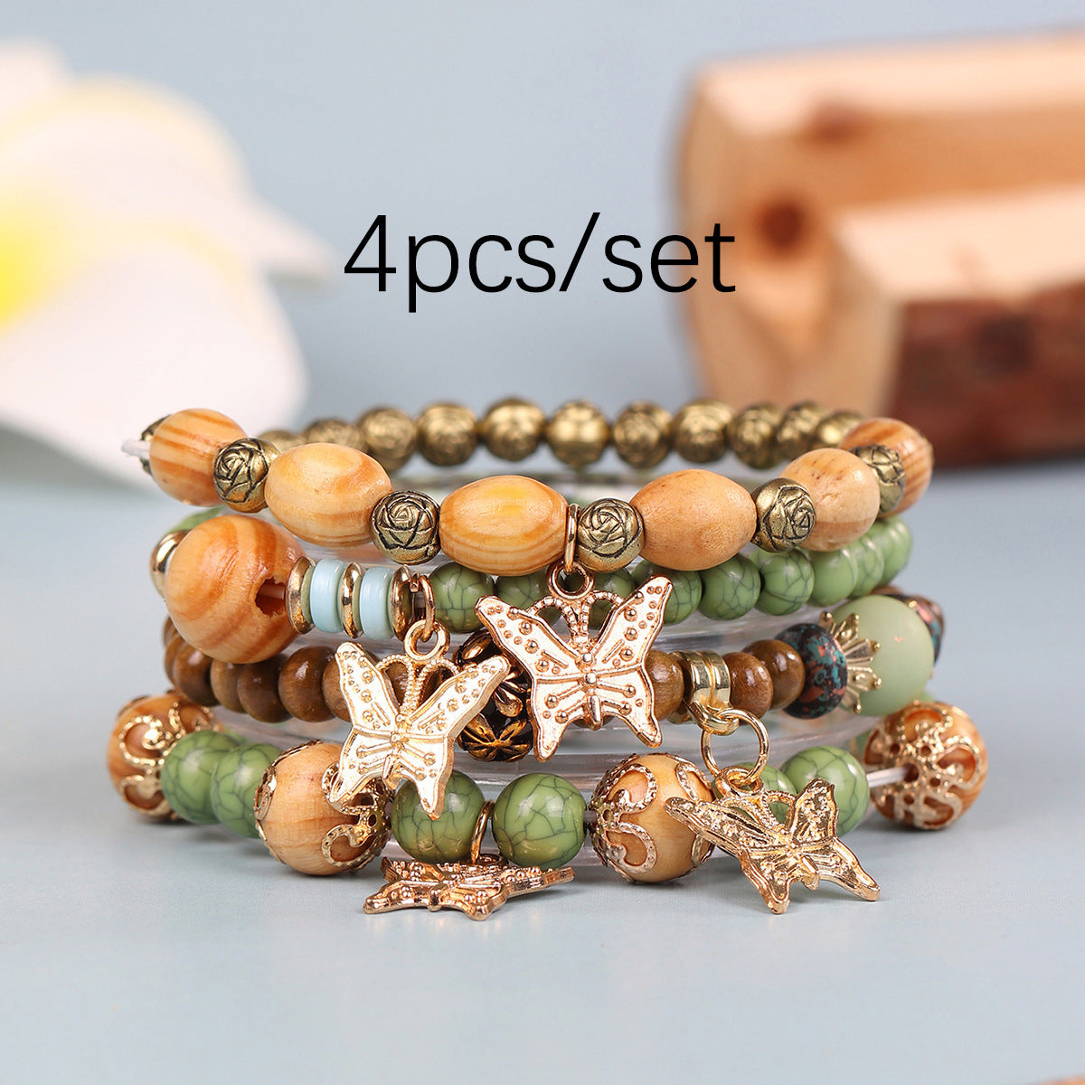 Pulsera multicapa con mariposas y cuentas estilo bohemio vintage