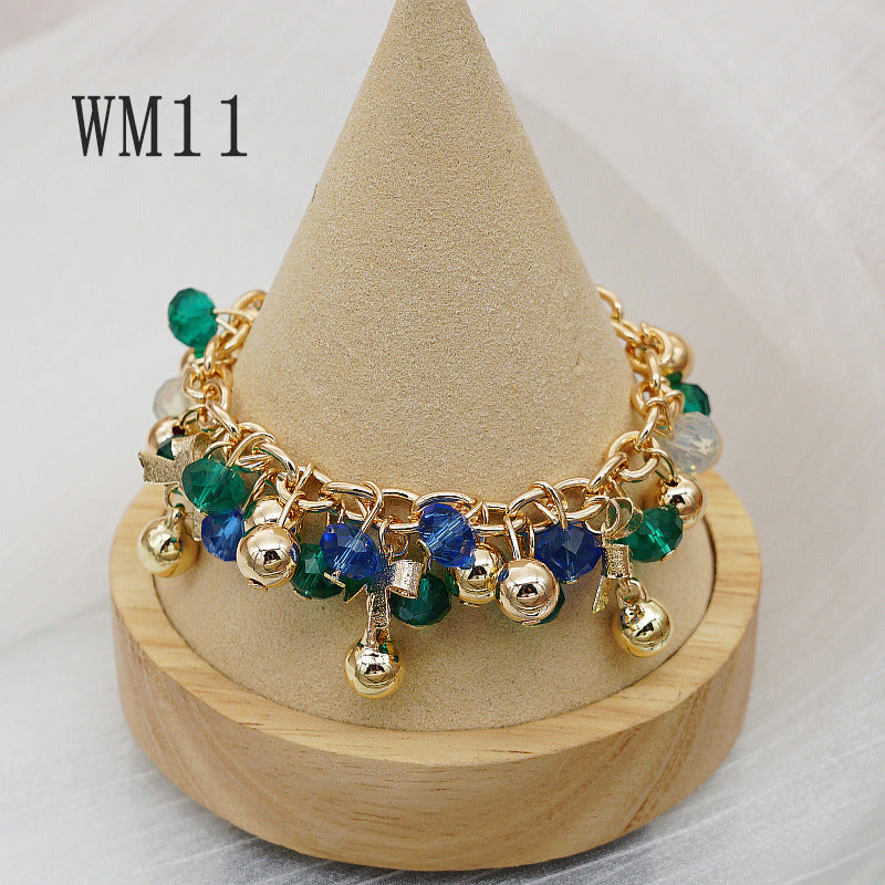 Pulsera bohemia con colgante floral en forma de corazón