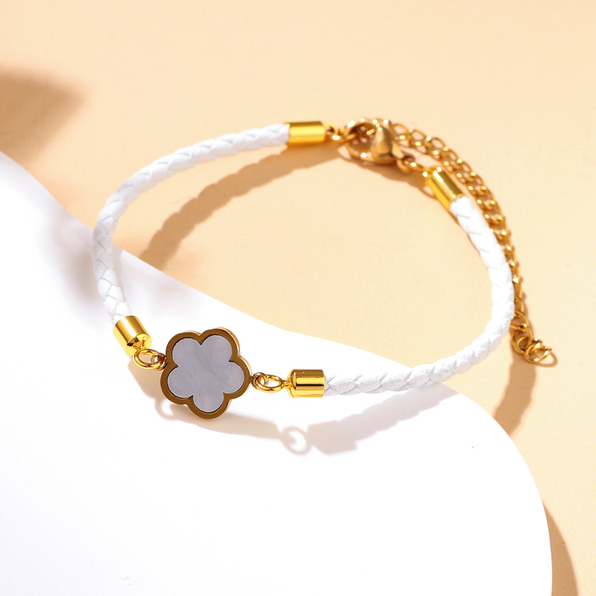 Women Fashion Plated 18k Four-Leaf Clover Red Rope Bracelet