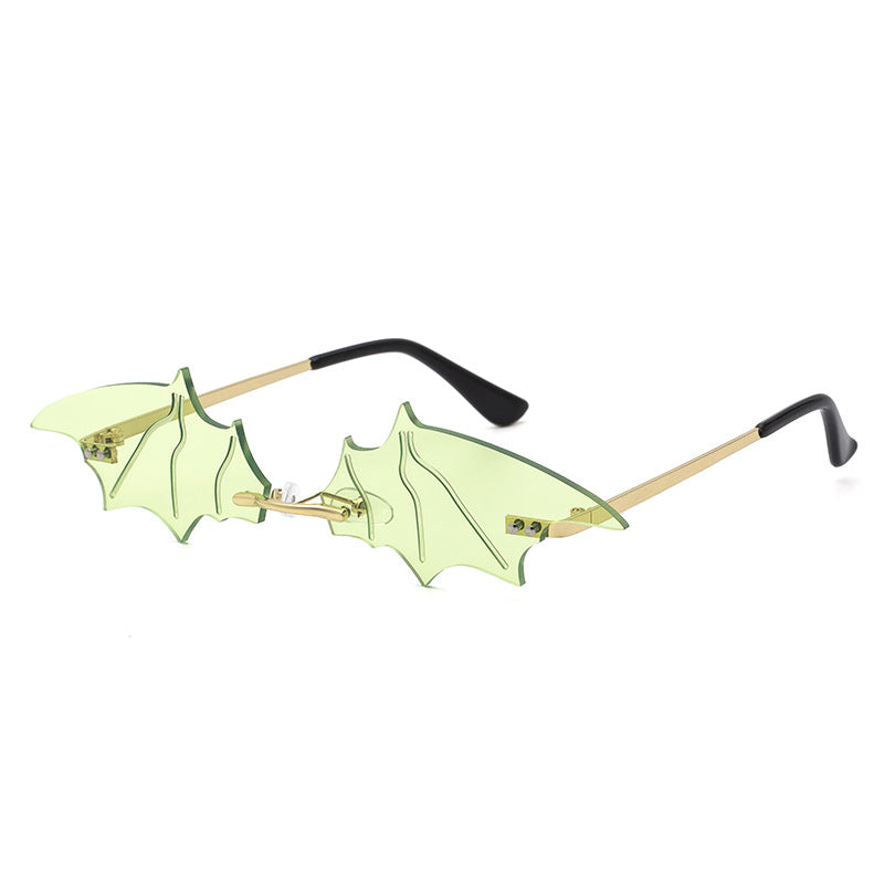 Lunettes de soleil d'Halloween à petite monture en forme de chauve-souris pour femmes