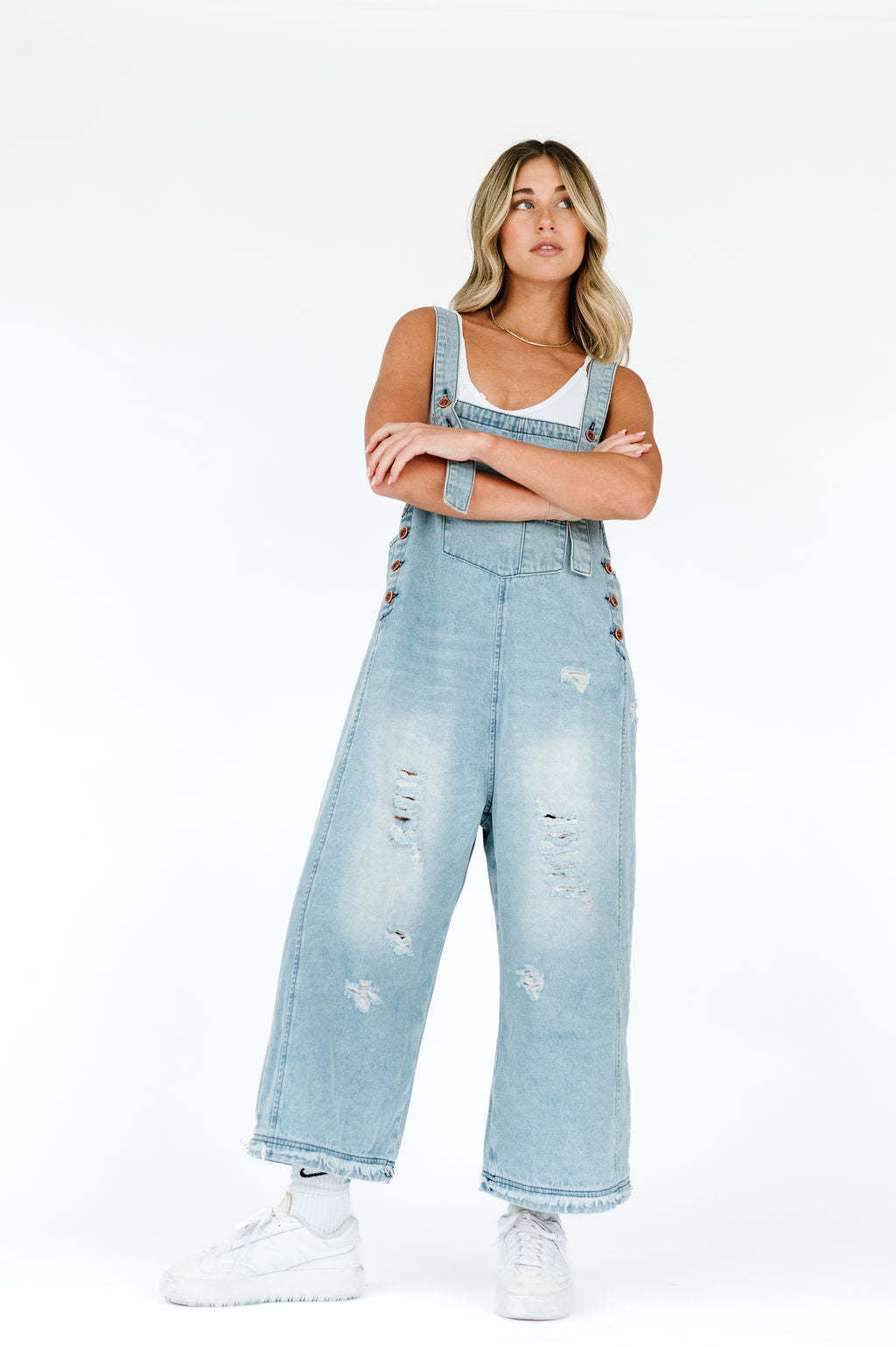 Women Casual Ripped Denim Jumpsuit with Wide Leg Style