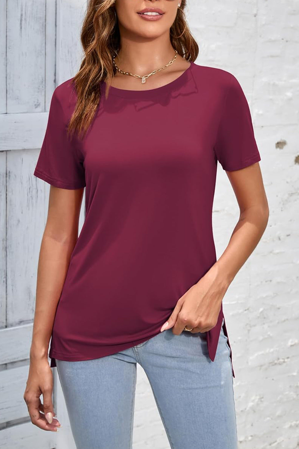 Camiseta sencilla de manga corta con cuello redondo y color liso para mujer
