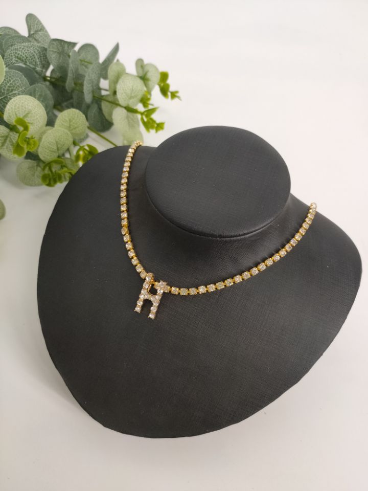 Collar con alfabeto de diamantes de imitación para mujer
