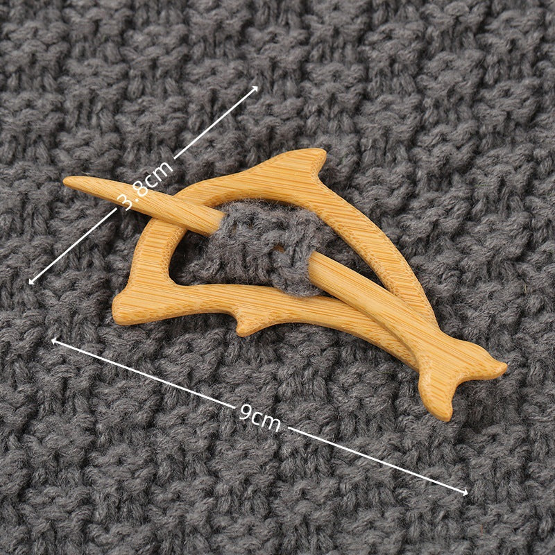 Broches en bois représentant des animaux pour la mode féminine