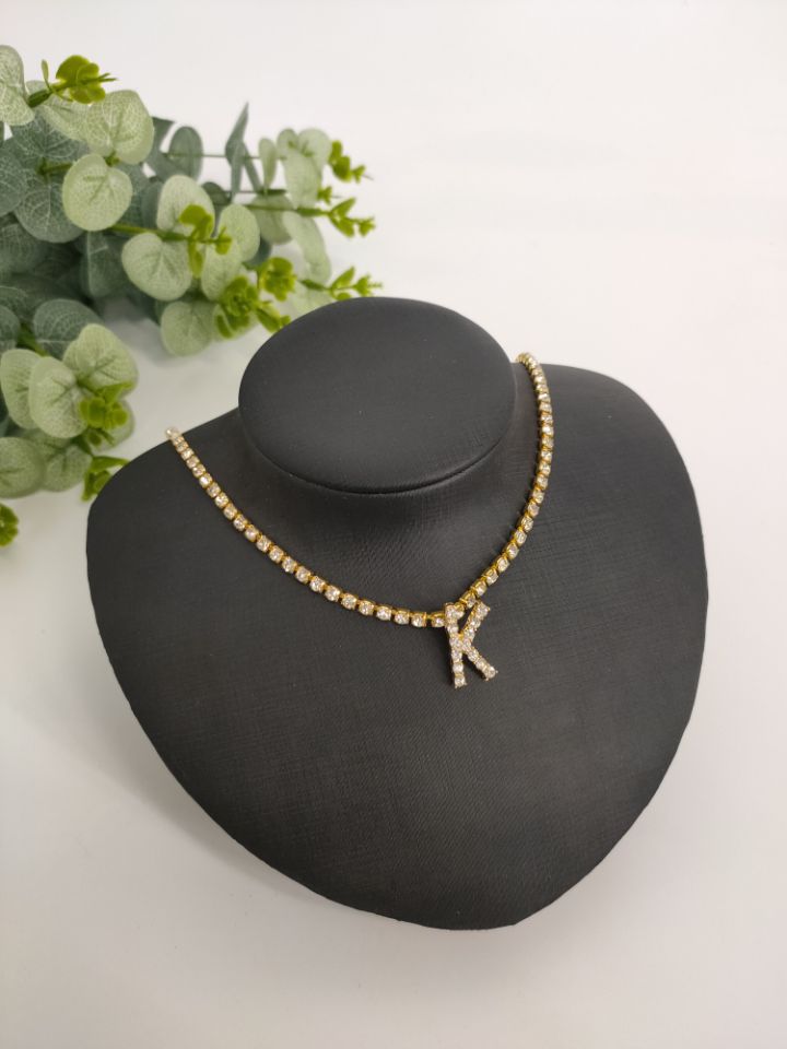 Collier alphabet strass pour femme