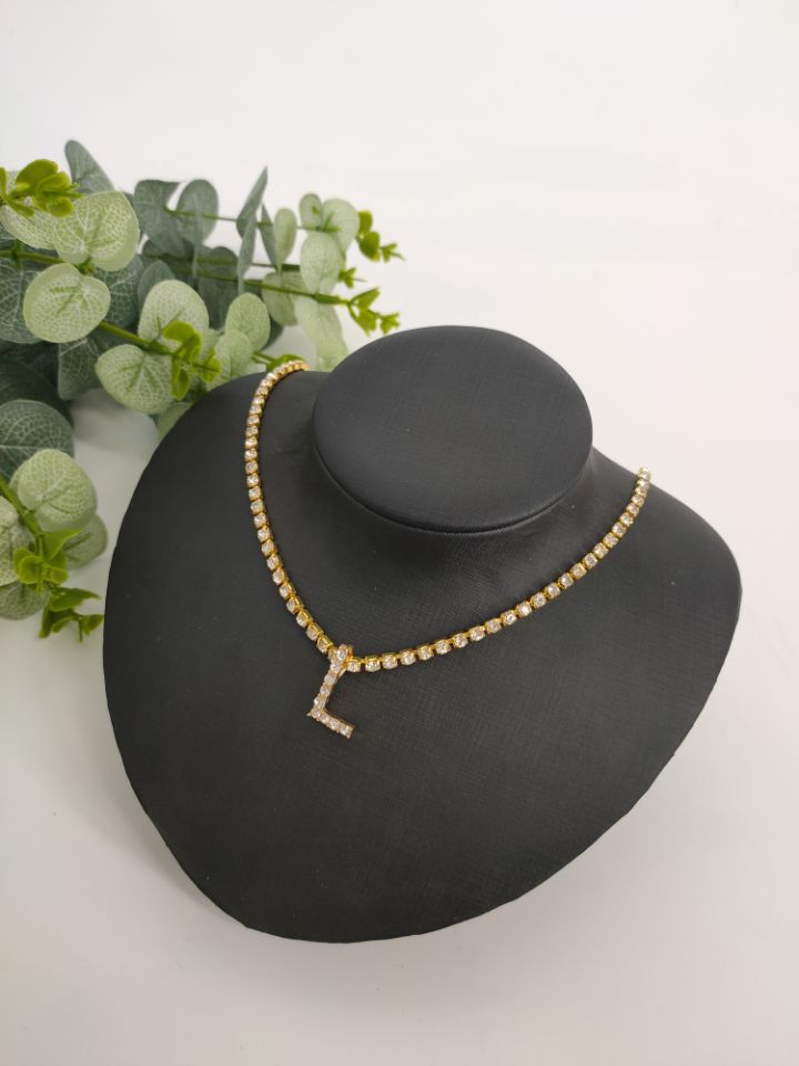 Collar con alfabeto de diamantes de imitación para mujer