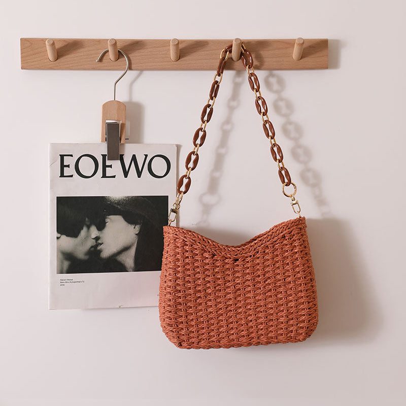 Bolso de hombro bohemio informal de paja tejida