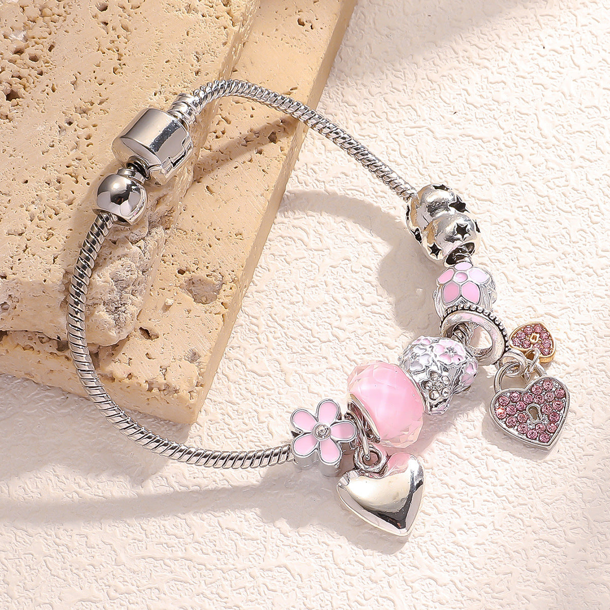 Pulsera con colgante de estrella de cinco puntas y oso de amor para mujer