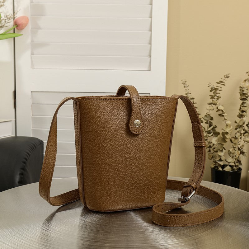 Women Soft Leather Crossbody Phone Bag with Magnetic Buckle