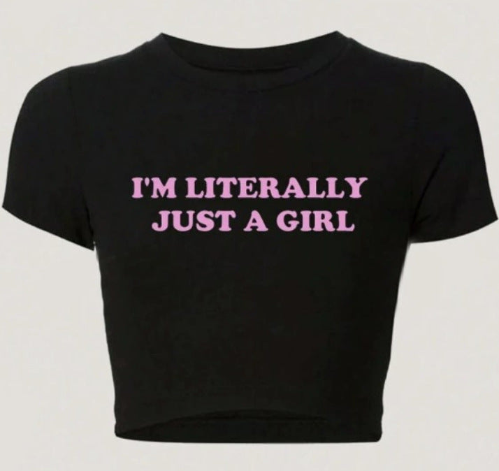 Camiseta de manga corta con estampado de letras para mujer, corte ajustado, estilo casual y moderno.