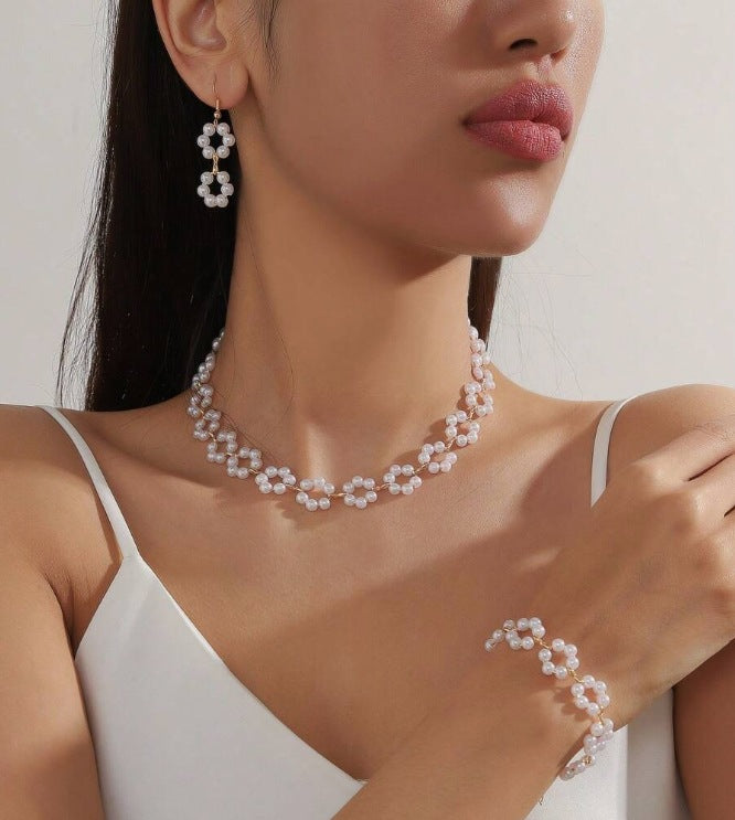 Elegant Pearl Necklace Bracelet Earrings Three-Piece Set - Fashion Jewelry for Women