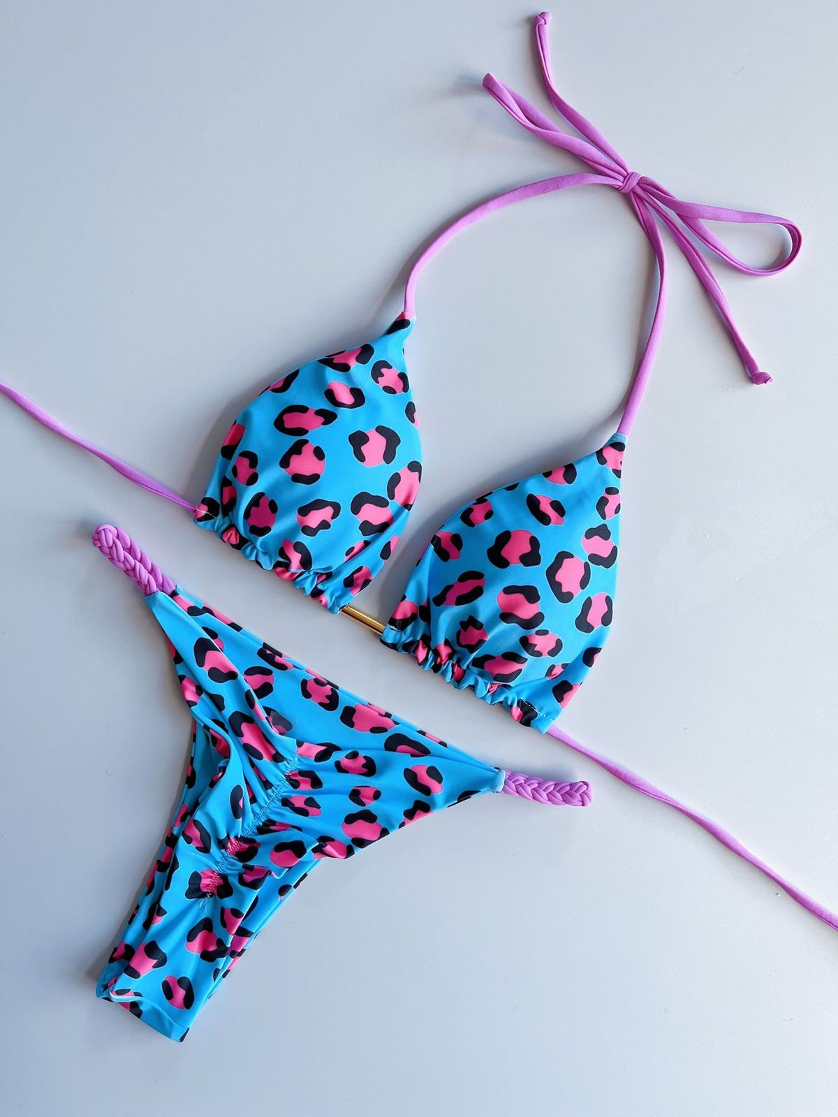 Traje de baño bikini sexy con cuello halter y estampado a la moda para mujer