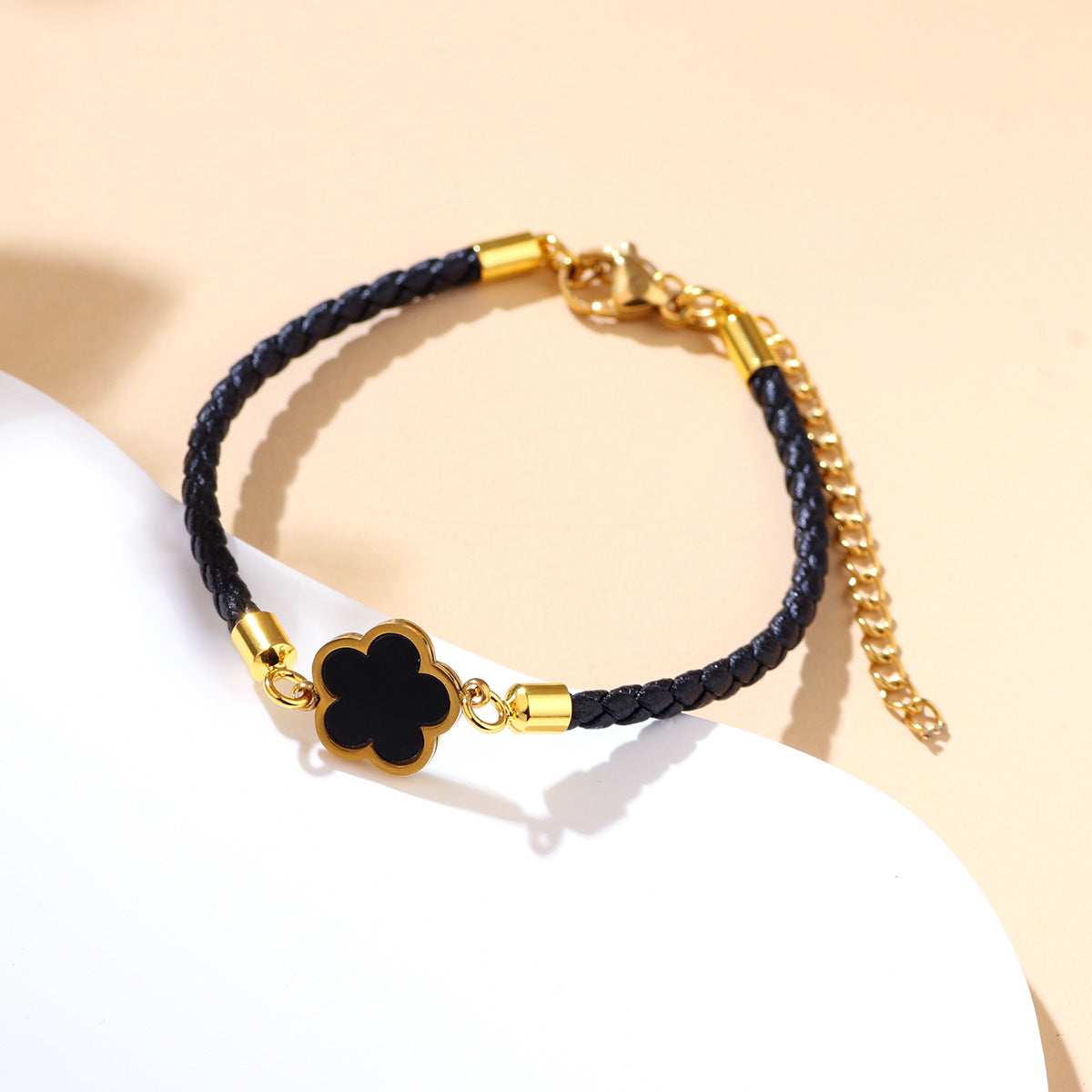 Women Fashion Plated 18k Four-Leaf Clover Red Rope Bracelet