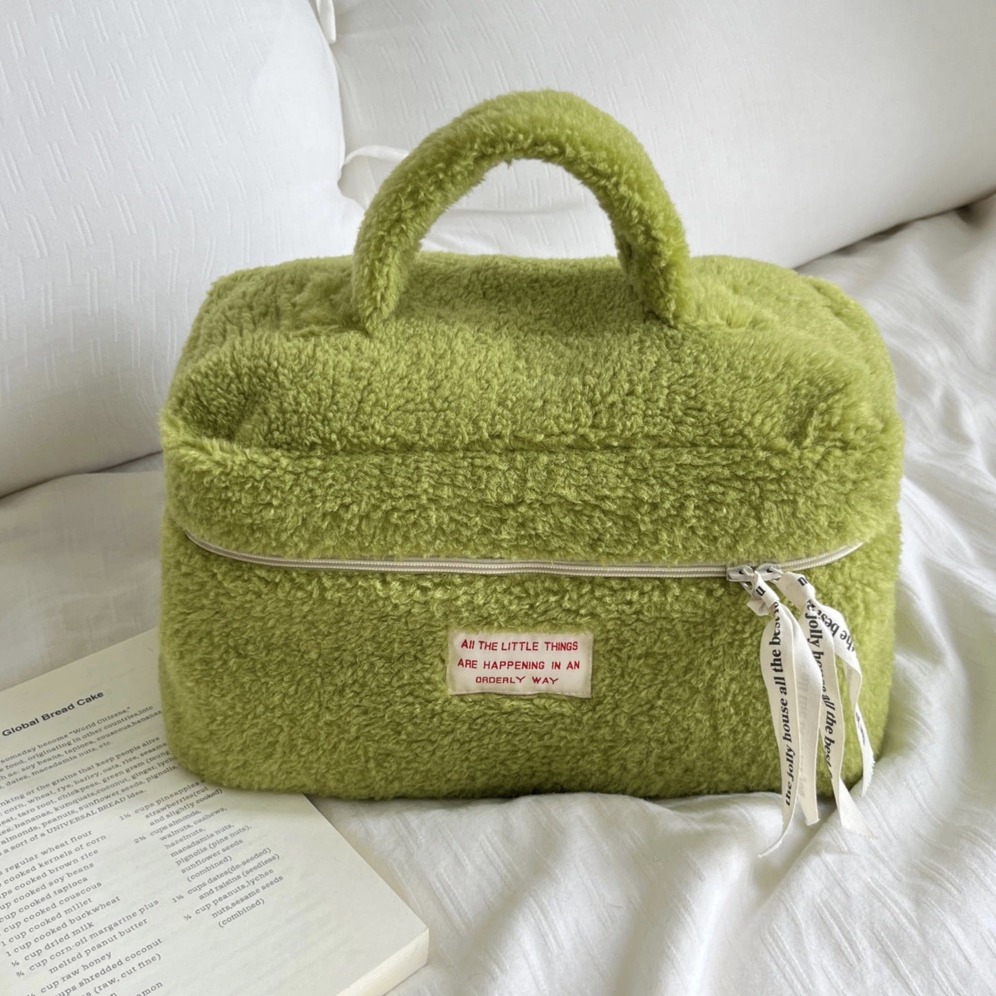Bolsa de cosméticos de felpa con cremallera de moda para mujer