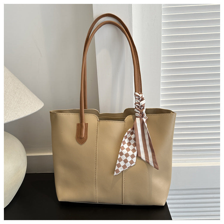Bolso de mano de PU con bufanda de seda de moda de verano para mujer
