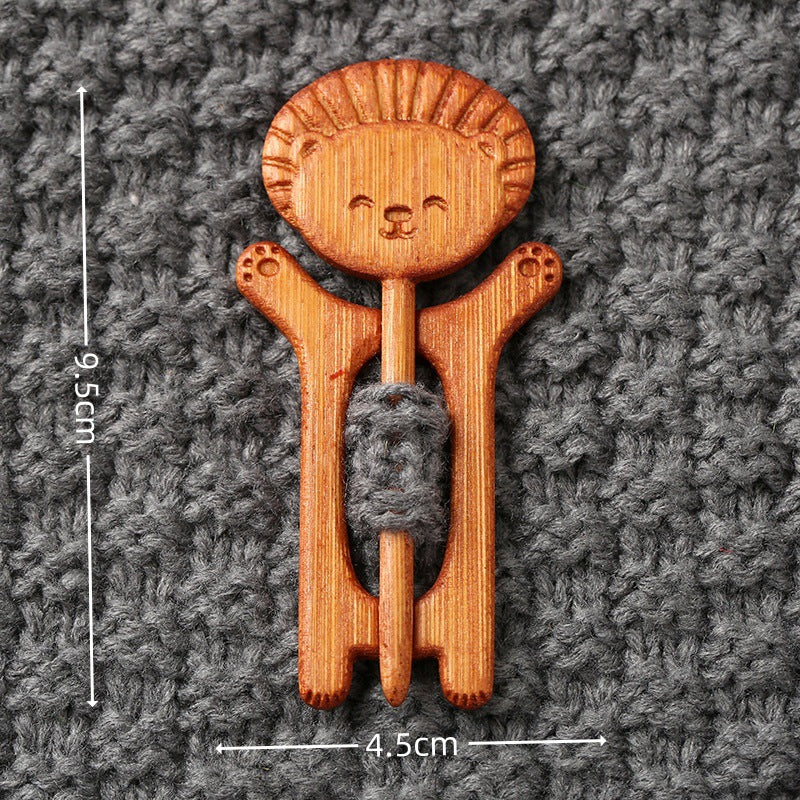 Wooden Animal Brooches for Women's Fashion