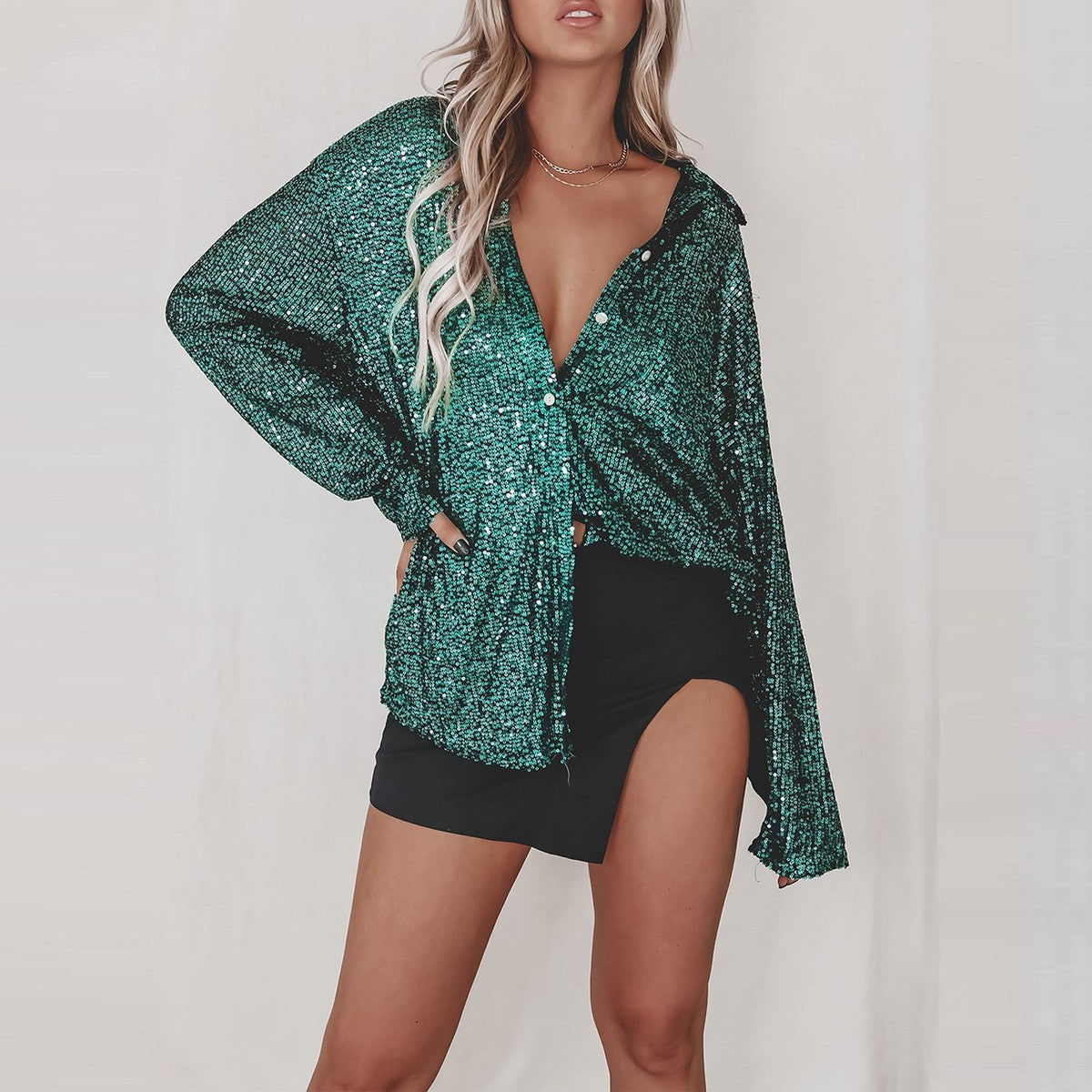 Blusa informal de manga larga con solapa y cuentas de color liso para mujer, de poliéster