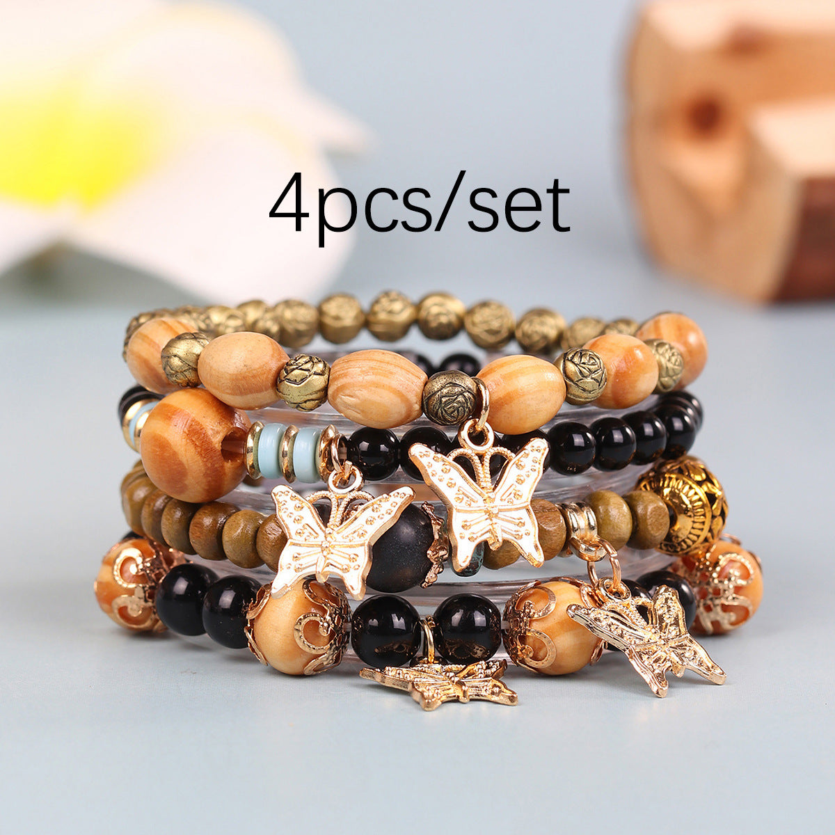 Pulsera multicapa con mariposas y cuentas estilo bohemio vintage