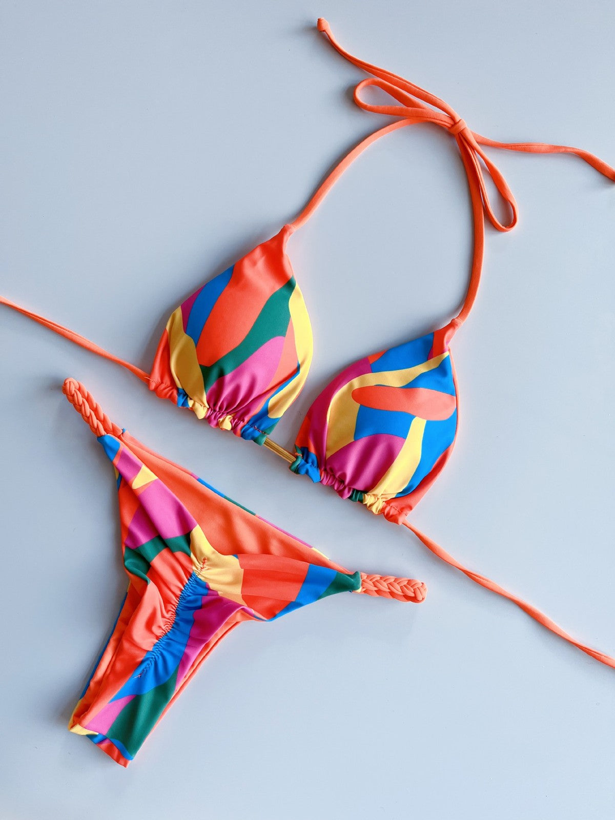 Traje de baño bikini sexy con cuello halter y estampado a la moda para mujer