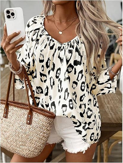 Blusa informal plisada con cuello en V y estampado de leopardo para mujer