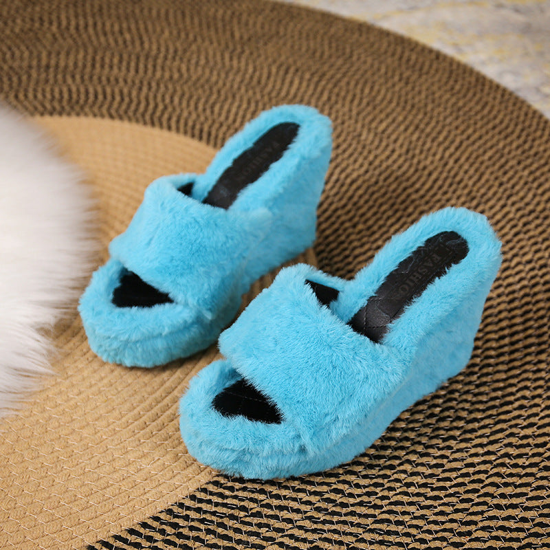 Sandales compensées décontractées en peluche pour femmes avec bout rond