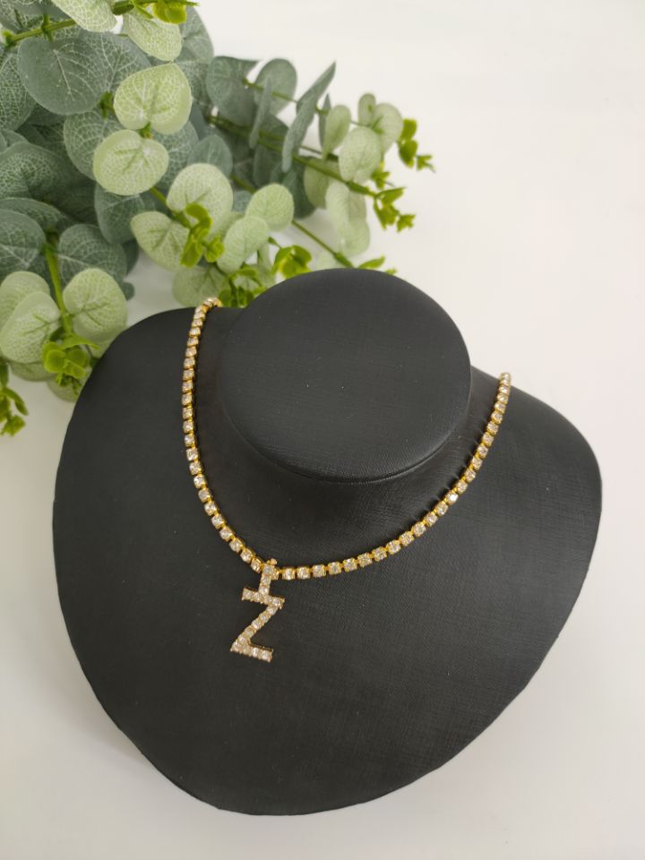 Collar con alfabeto de diamantes de imitación para mujer