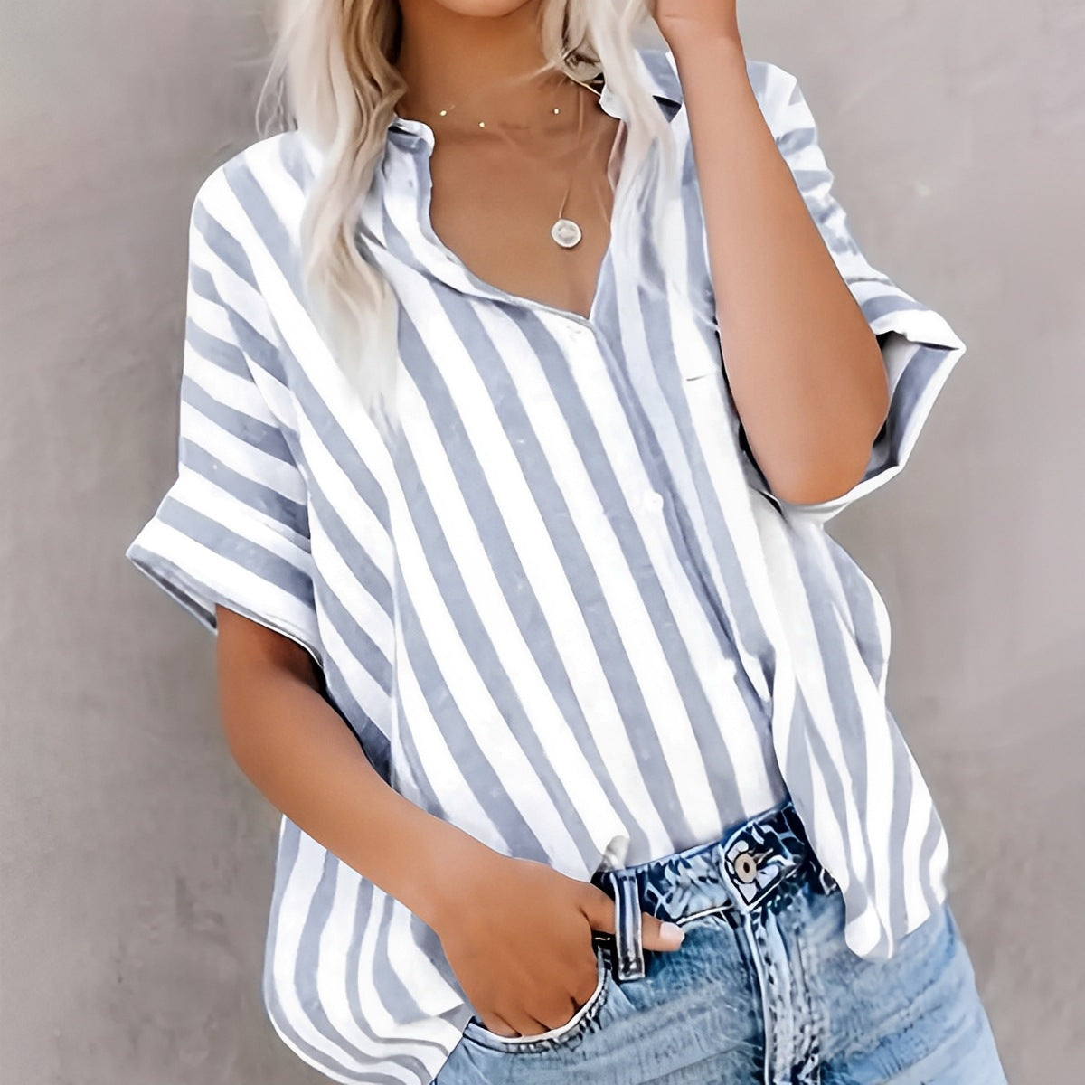 Blusa informal de manga corta con estampado de rayas y solapa para mujer