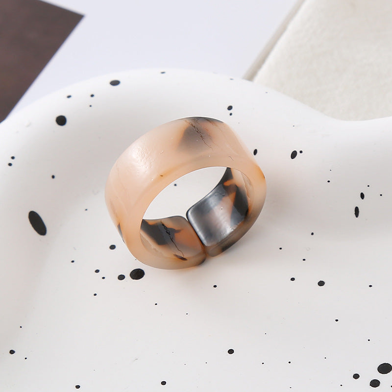 Bague géométrique multicolore en acrylique pour femme - Accessoire élégant